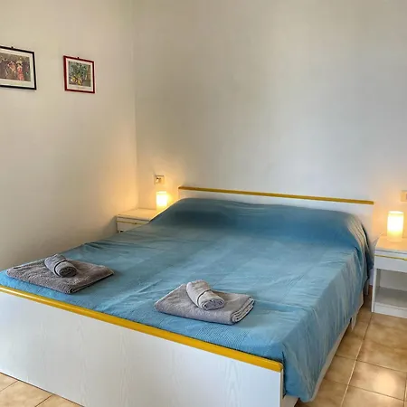 Apartment Grazioso N 47 A 100mt Dal Mare