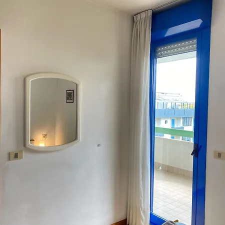 公寓 Grazioso N 47 A 100mt Dal Mare 比比翁