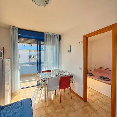 Grazioso N 47 A 100mt Dal Mare Appartement